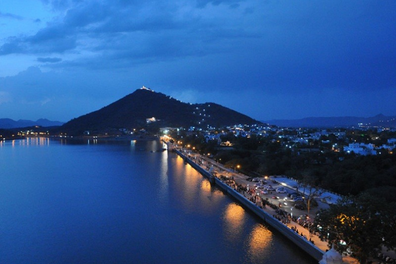 Hotel near fateh sagar lake Udaipur